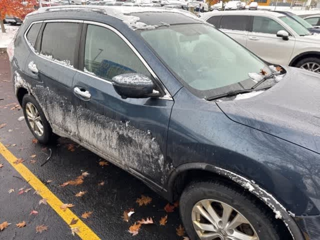 Used 2016 Nissan Rogue SV SUV