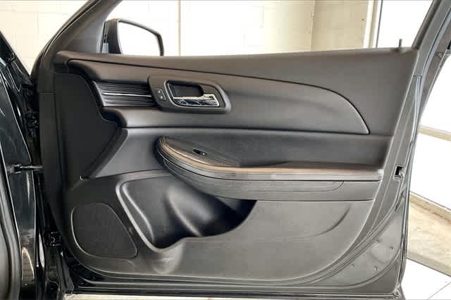 Thumbnail: 2015 Chevrolet Malibu - 31