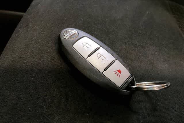 Thumbnail: 2015 Nissan Pathfinder - 21