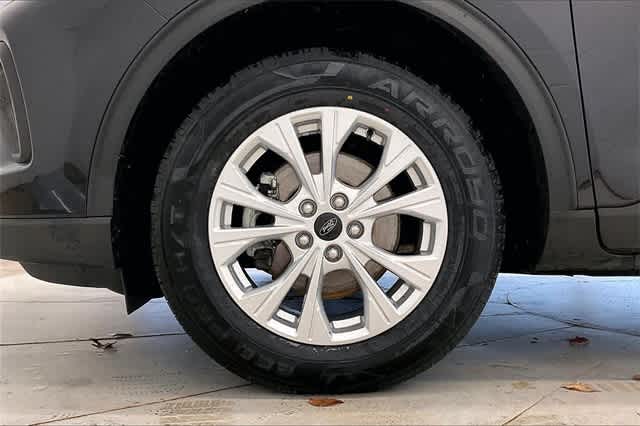 Thumbnail: 2023 Ford Escape - 9