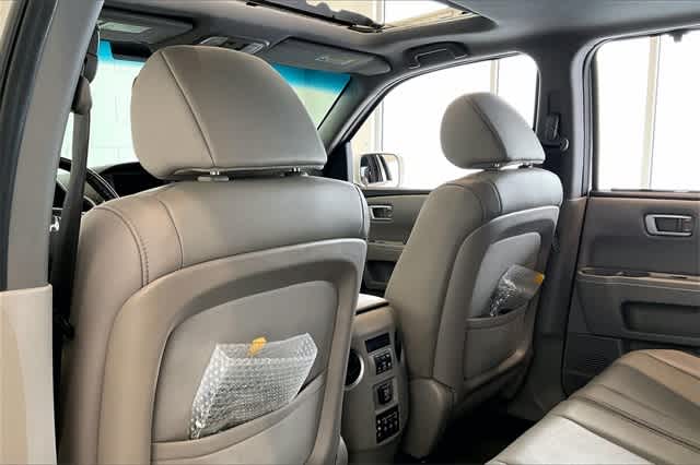 Thumbnail: 2015 Honda Pilot - 13