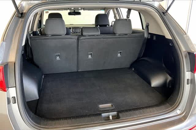 Thumbnail: 2017 Kia Sportage - 20