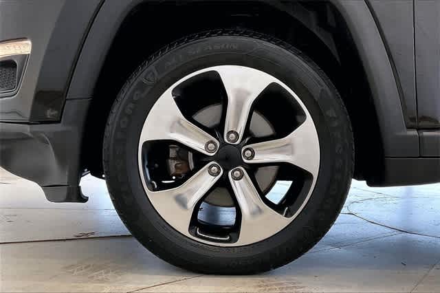 Thumbnail: 2018 Jeep Compass - 9