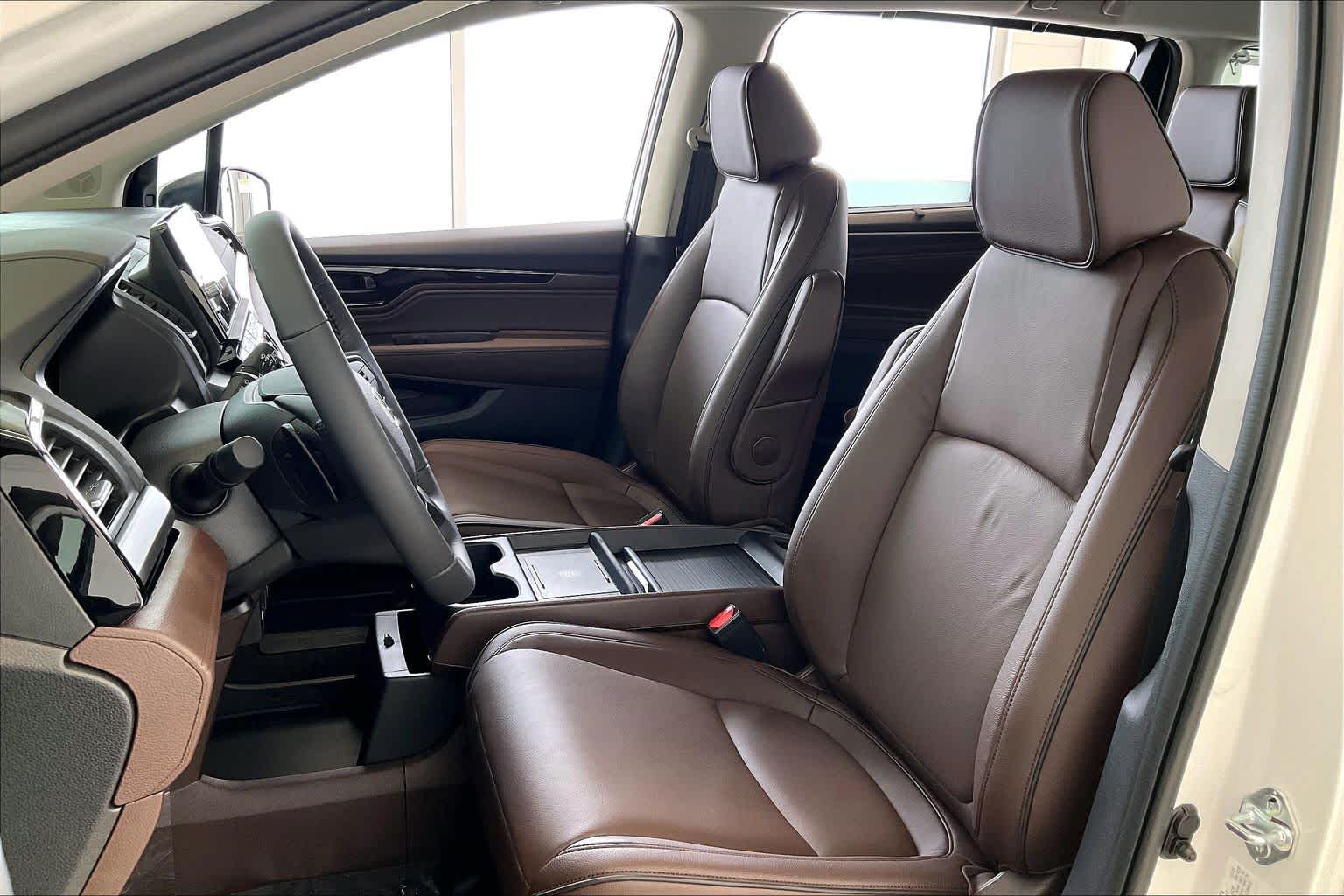 Thumbnail: 2026 Honda Odyssey - 11