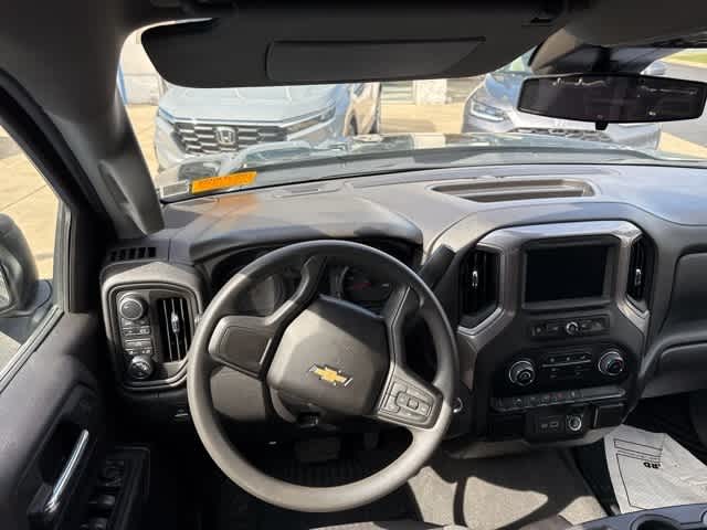 Thumbnail: 2023 Chevrolet Silverado 1500 - 9