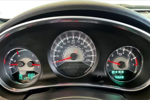 Thumbnail: 2012 Chrysler 200 - 19