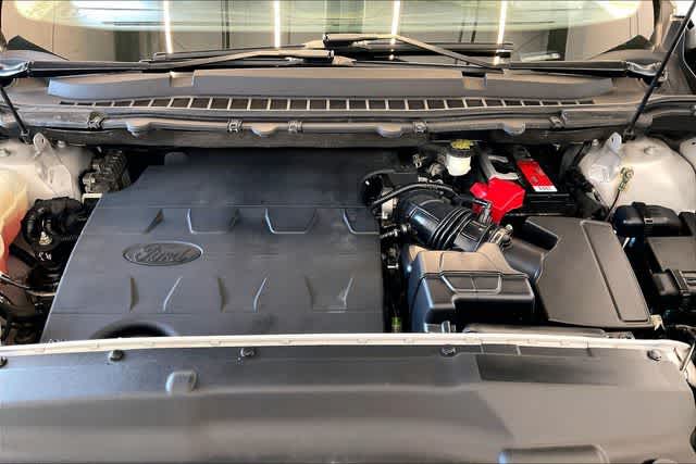 Thumbnail: 2016 Ford Edge - 10