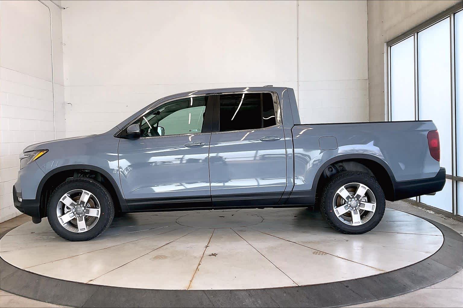 Thumbnail: 2026 Honda Ridgeline - 3