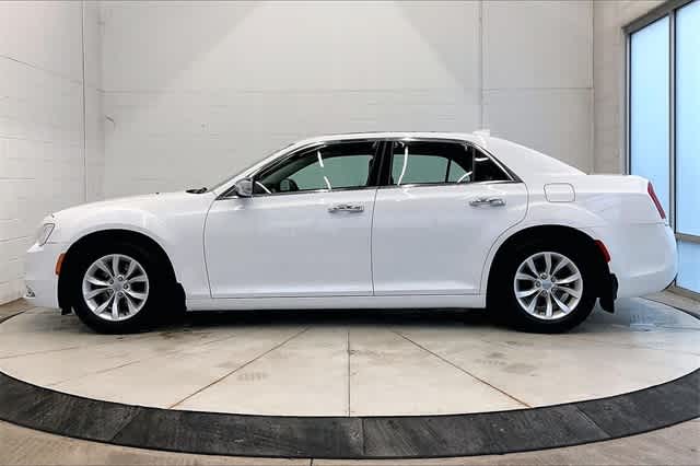 Thumbnail: 2016 Chrysler 300 - 4