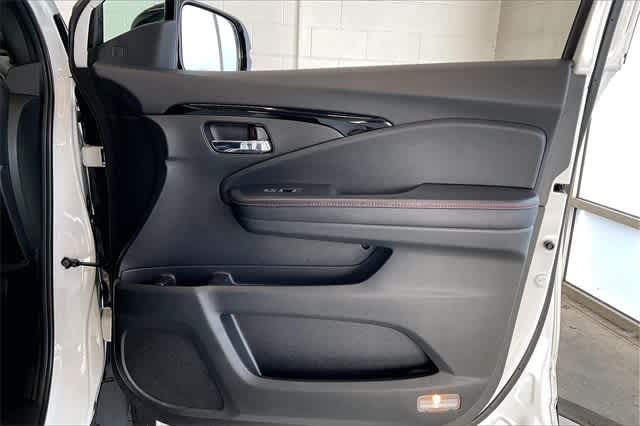 Thumbnail: 2021 Honda Ridgeline - 31