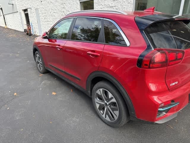 Thumbnail: 2020 Kia Niro - 7