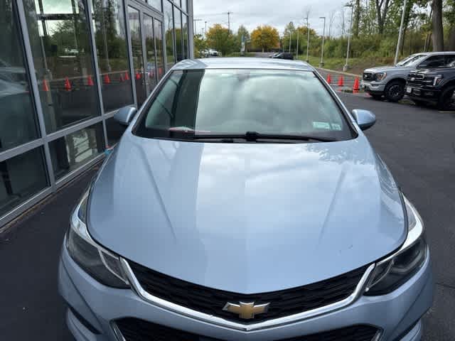 Thumbnail: 2017 Chevrolet Cruze - 2