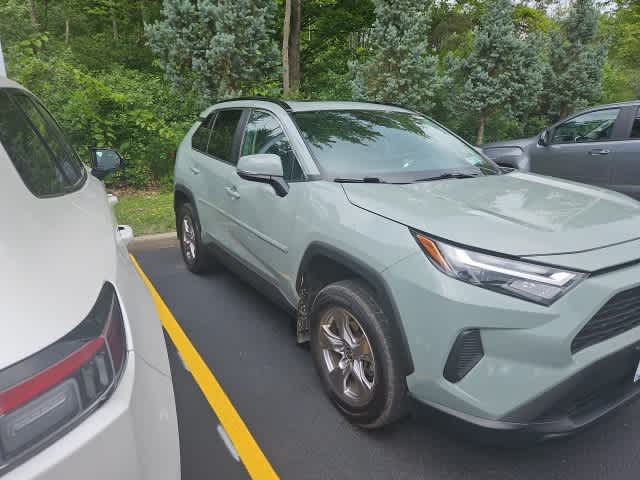 Thumbnail: 2022 Toyota RAV4 - 8