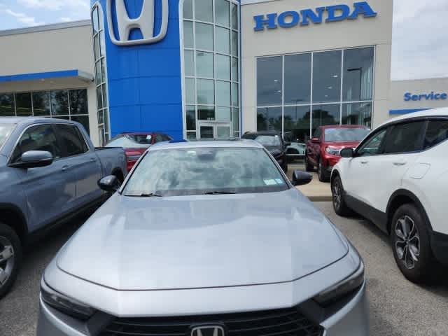 Thumbnail: 2023 Honda Accord - 10
