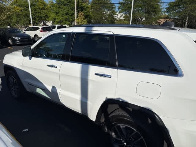 Thumbnail: 2020 Jeep Grand Cherokee - 8