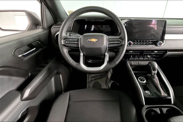 Thumbnail: 2024 Chevrolet Colorado - 16