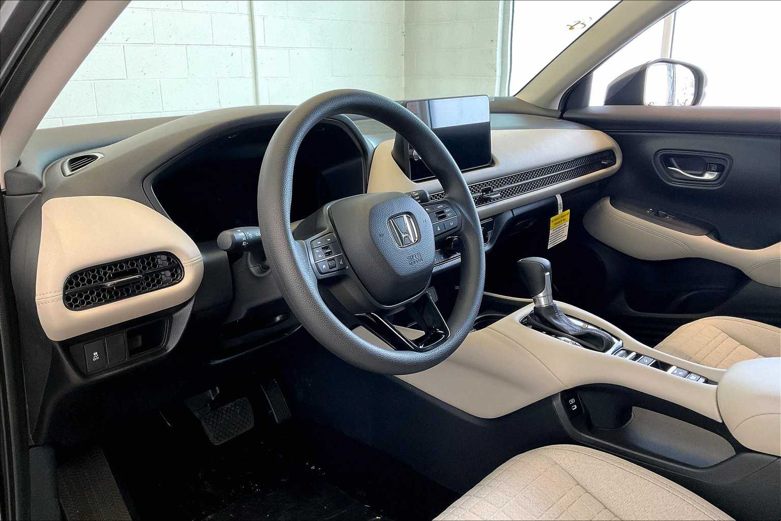 Thumbnail: 2026 Honda HR-V - 2