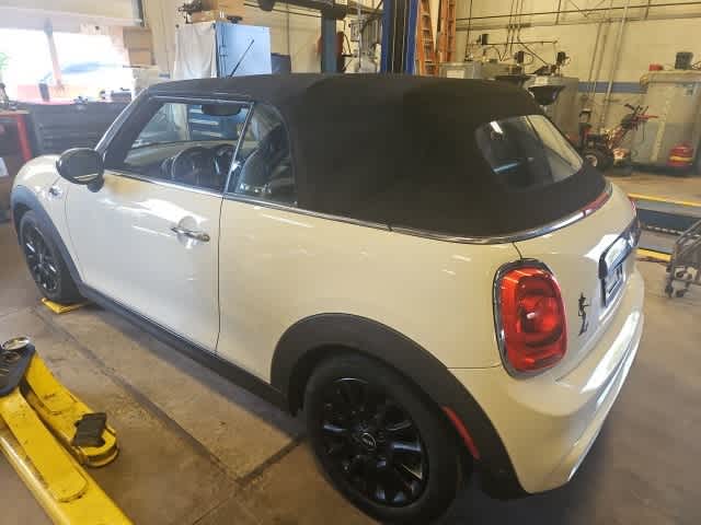 Thumbnail: 2017 MINI Cooper Convertible - 3