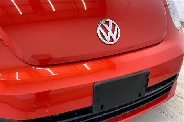 Thumbnail: 2016 Volkswagen Beetle - 33