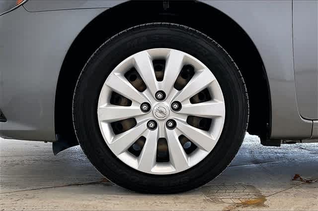 Thumbnail: 2017 Nissan Sentra - 9