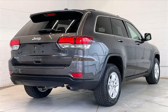 2020 Jeep Grand Cherokee Laredo 24