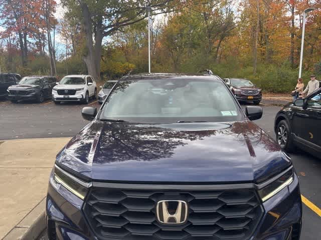 2023 Honda Pilot Sport photo 3