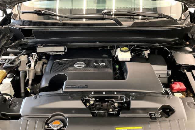 Thumbnail: 2015 Nissan Pathfinder - 10