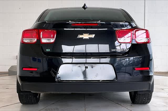 Thumbnail: 2015 Chevrolet Malibu - 6