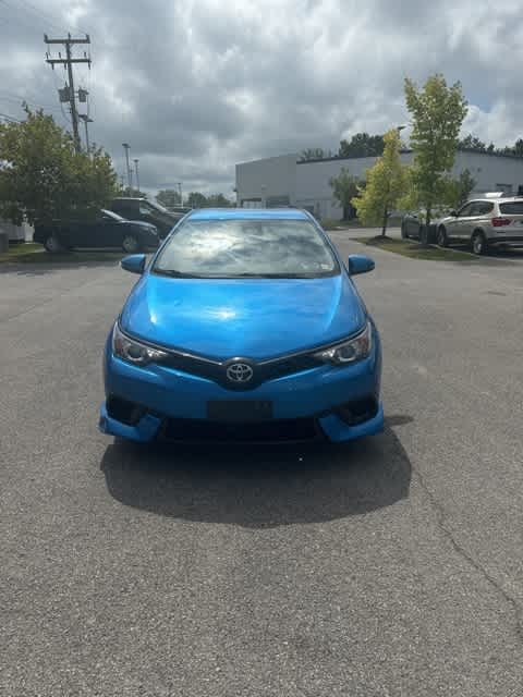 Used 2018 Toyota Corolla iM Base with VIN JTNKARJE2JJ562378 for sale in Orchard Park, NY