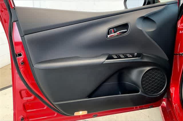 Thumbnail: 2021 Toyota Prius Prime - 30