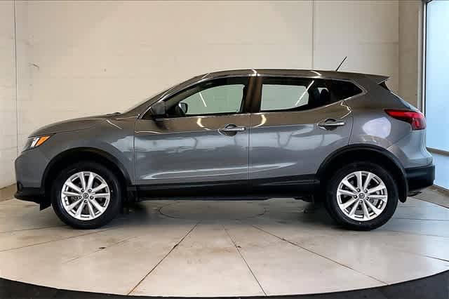 Thumbnail: 2019 Nissan Rogue Sport - 4