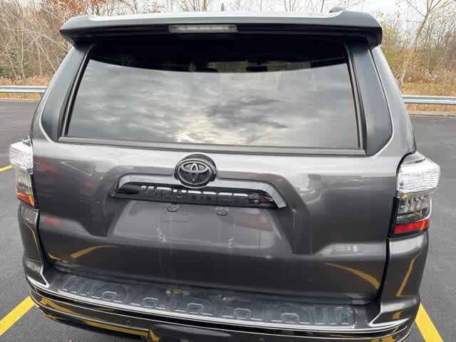 Thumbnail: 2019 Toyota 4Runner - 6