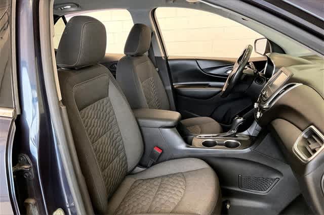 Thumbnail: 2018 Chevrolet Equinox - 16