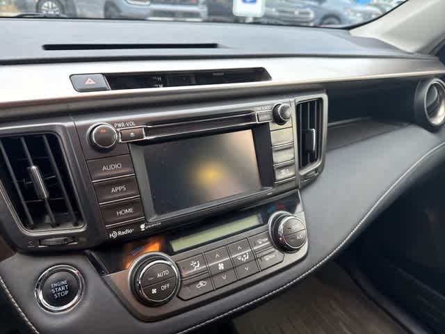 Thumbnail: 2015 Toyota RAV4 - 14