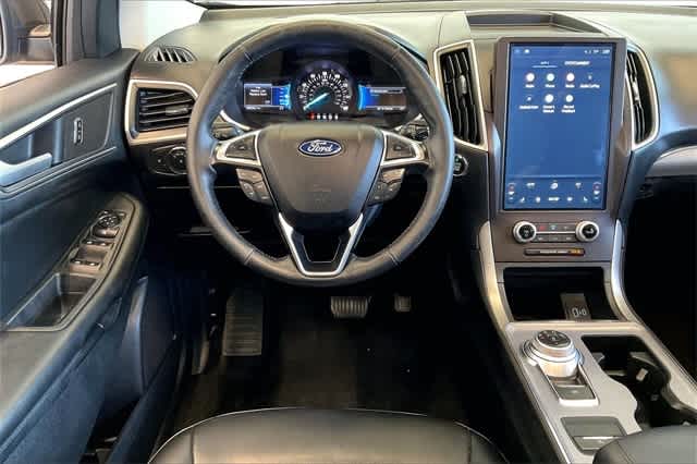 Thumbnail: 2021 Ford Edge - 16