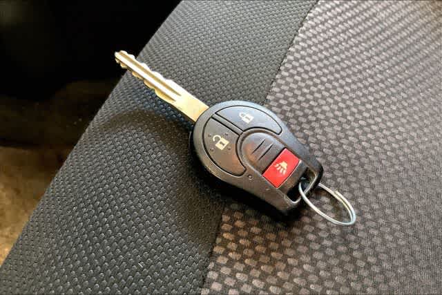 Thumbnail: 2013 Nissan Rogue - 21