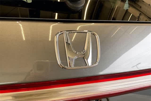 Thumbnail: 2012 Honda Odyssey - 7