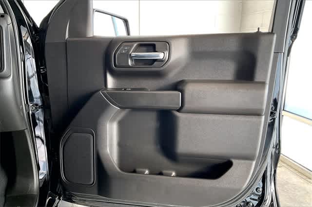 Thumbnail: 2023 Chevrolet Silverado 1500 - 31