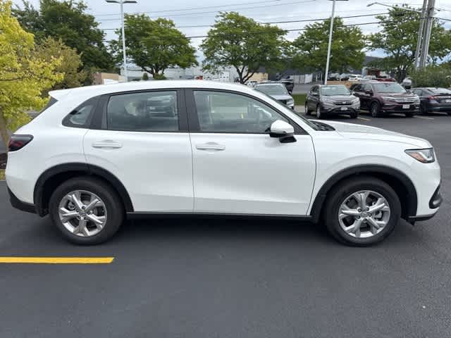 2025 Honda HR-V LX photo 3