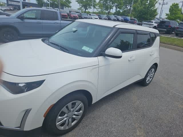 Thumbnail: 2023 Kia Soul - 2
