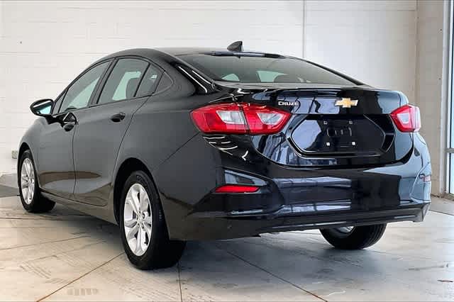 Thumbnail: 2019 Chevrolet Cruze - 5