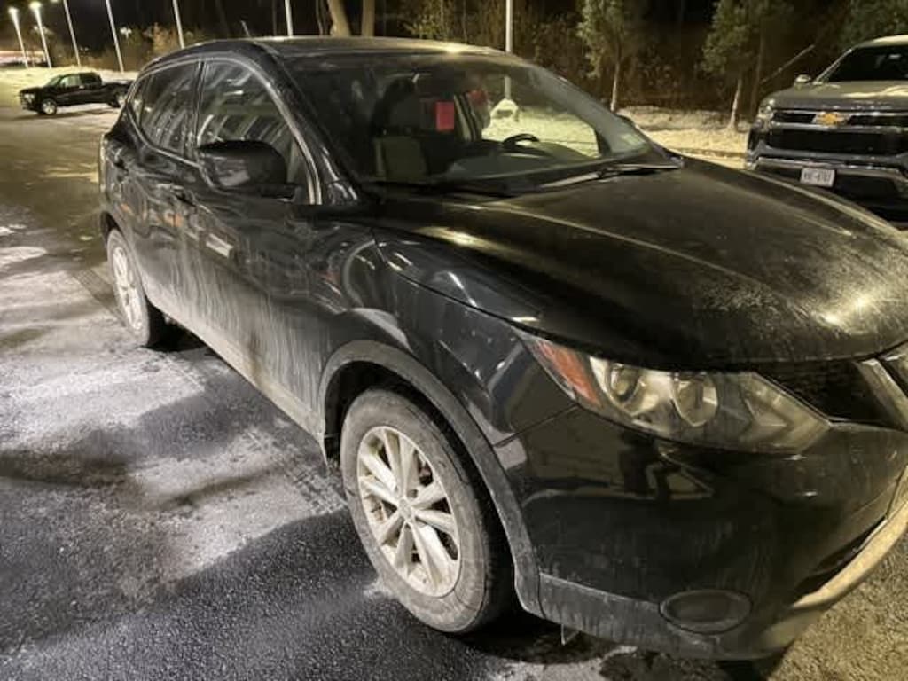 Used 2018 Nissan Rogue Sport S SUV