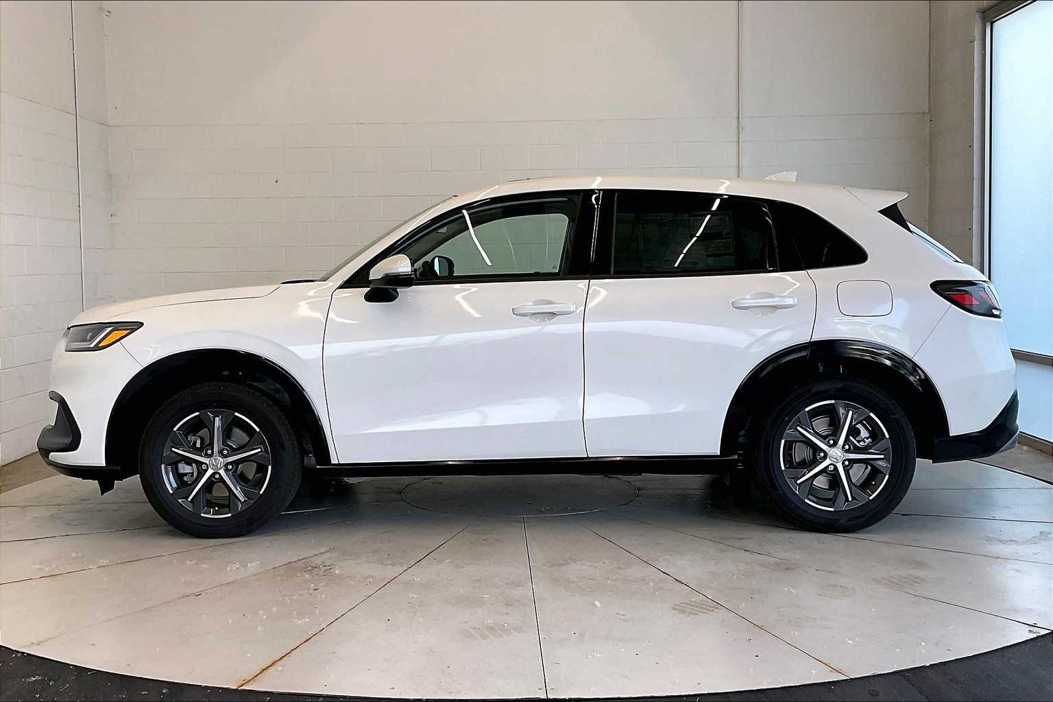 2025 Honda HR-V EX-L 3