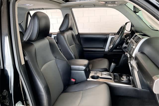 Thumbnail: 2015 Toyota 4Runner - 14