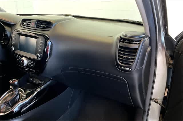 Thumbnail: 2017 Kia Soul - 24