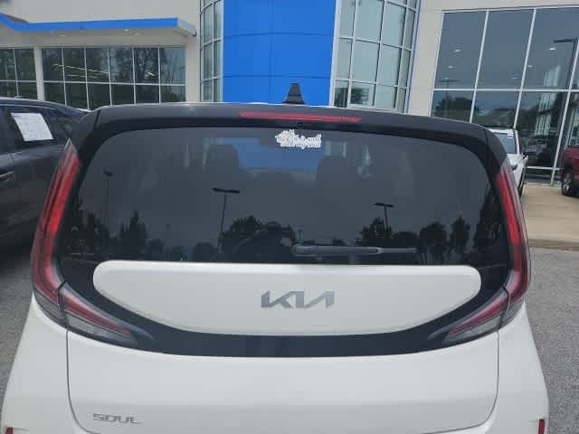 Thumbnail: 2023 Kia Soul - 4