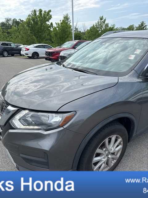 2020 Nissan Rogue SV Hero Image