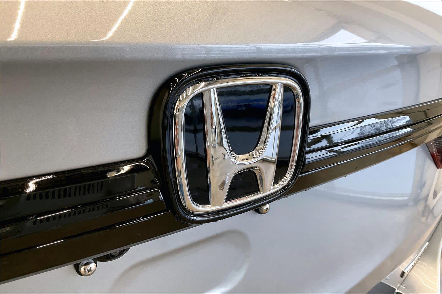 Thumbnail: 2026 Honda Odyssey - 7
