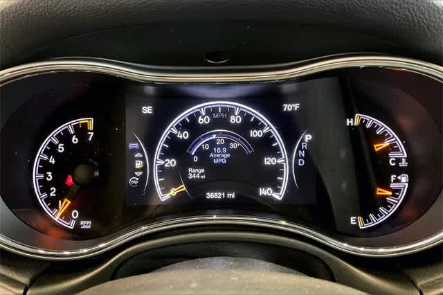 2020 Jeep Grand Cherokee Laredo 19