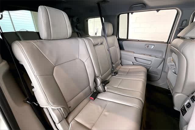 Thumbnail: 2015 Honda Pilot - 26